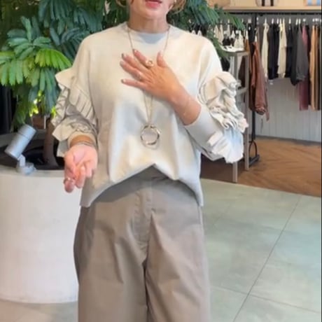 コットンカシミアフリルオーバーニット