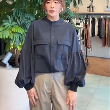 ボリュームスリーブシャツ