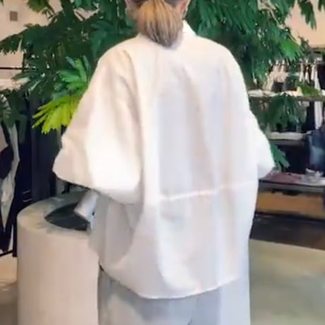 コクーンショートシャツ