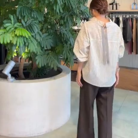バックリボンストライプブラウス
