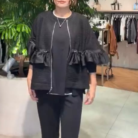 ビッグワッフルフリルブルゾン