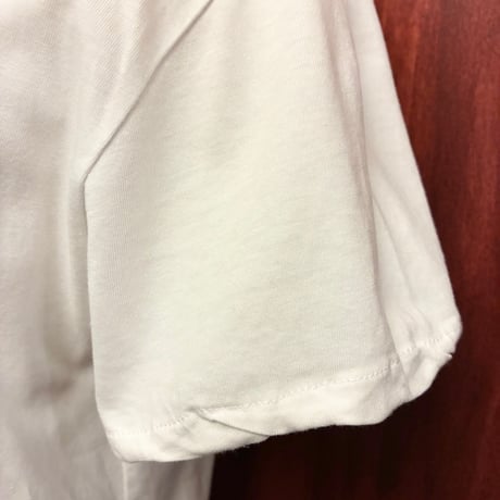 MADE IN ITALY製 MAGLIA 「MAGLIA DA non si fa!」 プリント入り VネックTシャツ ホワイト Sサイズ