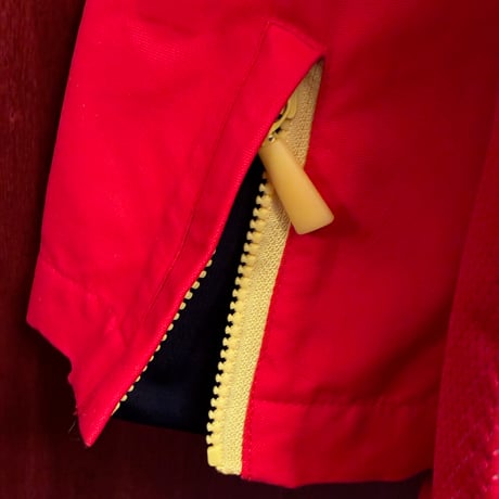 Ferrari GEARBOX OFFICIAL PRODUCT フルジップナイロンジャケット レッド Lサイズ