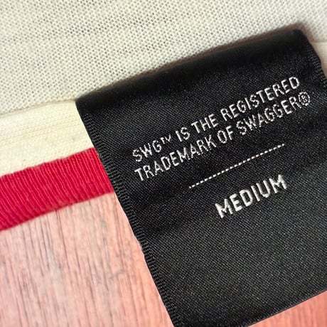MADE IN JAPAN製 SWAGGER プリント入り 半袖リンガーTシャツ アイボリー×レッド Mサイズ
