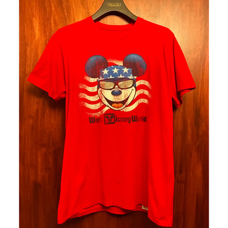 Disneyland RESORT WALT DiSney WORLD by Hanes 星条旗柄 ミッキーマウス プリントTシャツ レッド Mサイズ