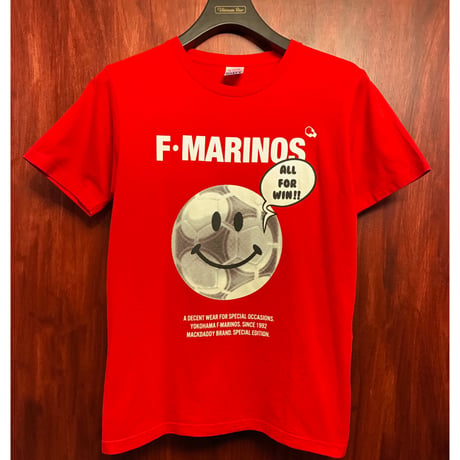 激レア MACKDADDY × YOKOHAMA F・MARINOS 半袖プリントTシャツ レッド Sサイズ