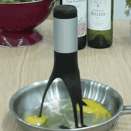ハンズフリー自動かき混ぜ機