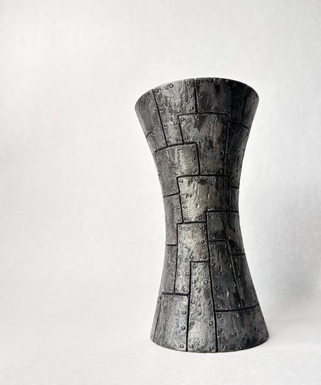 Rivet 燻し銀彩 花器