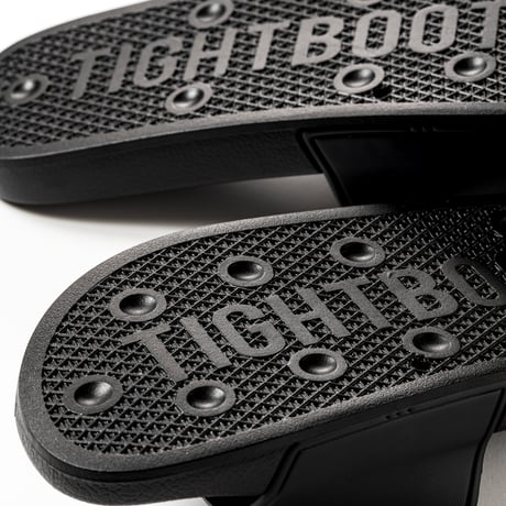 TIGHTBOOTH  BIG LABEL SLIDE SANDAL