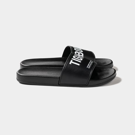 TIGHTBOOTH  BIG LABEL SLIDE SANDAL