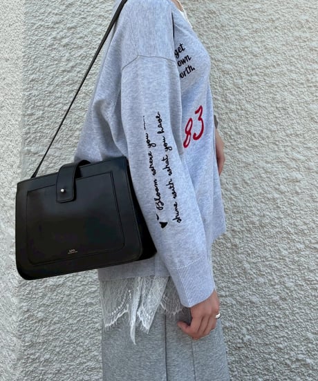 ROSIEE　ロージー　レタリング刺繡カーディガン/R851245