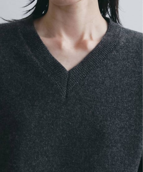 anuke アンヌーク　Wool Vneck Knit　62620530