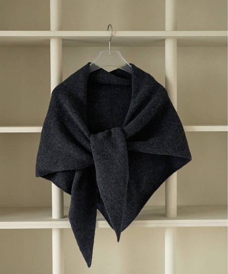 anuke アンヌーク　Knit Triangle Scarf　62621013