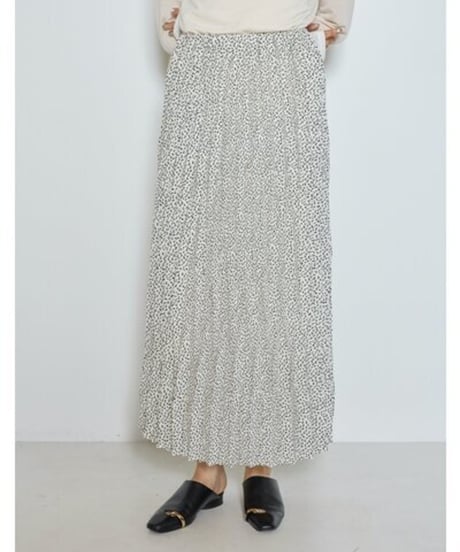 chignon　シニヨン　2265-381NH　 ﾚｵﾊﾟﾄﾞｯﾄﾘｽﾞﾑﾌﾟﾘｰﾂSK