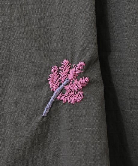 SEVEN SENSE SEVENDAYS カラーリーフ刺繍シャツ 1560431