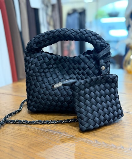 セレクトアイテム　編み込みショルダーバッグ