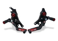 ディーラー在庫有り　CNC RACING アジャスタブルバックステップ  RIDER CNC RACING DUCATI HYPERMOTARD 950