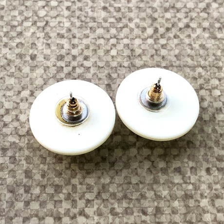 Vintage White × Gold pierce【01618】