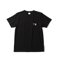ジュウリョクピエロ　オークス勝利記念グッズ グラフィカルTシャツBパターン（黒/Black）