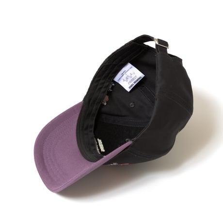 ジュウリョクピエロ　オークス勝利記念グッズ グラフィカルCAP(黒 x パープル/Black x Purple）