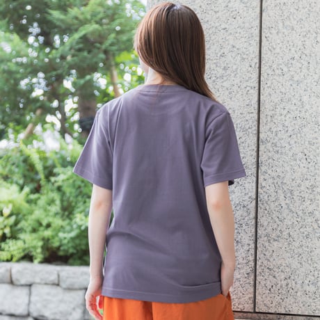 ジュウリョクピエロ　オークス勝利記念グッズ グラフィカルTシャツCパターン（紫/Purple）