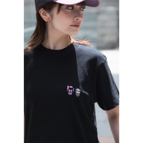 ジュウリョクピエロ　オークス勝利記念グッズ グラフィカルTシャツBパターン（黒/Black）