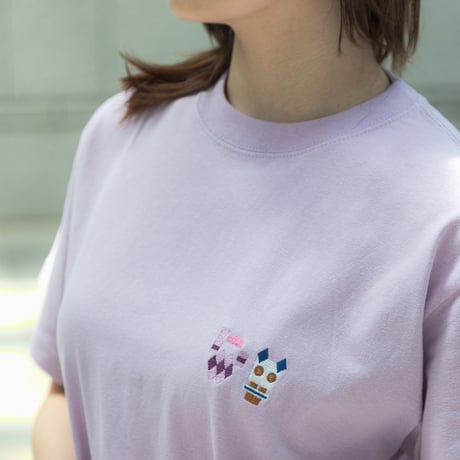 ジュウリョクピエロ　オークス勝利記念グッズ グラフィカルTシャツBパターン（紫/Purple）