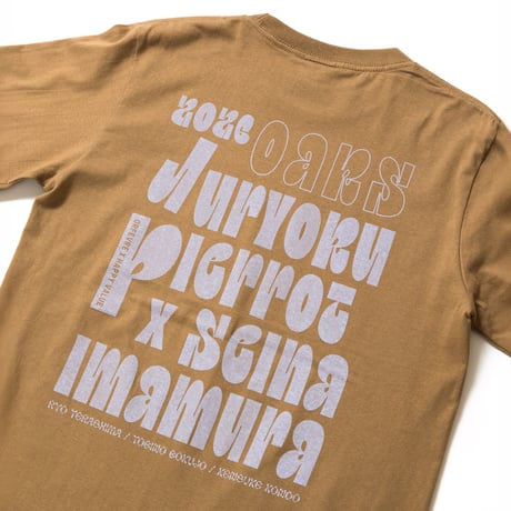 ジュウリョクピエロ　オークス勝利記念グッズ グラフィカルロングスリーブTシャツ（茶/Camel）
