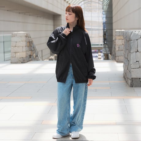 ジュウリョクピエロ　オークス勝利記念グッズ グラフィカルブルゾン（黒/Black）