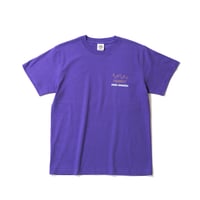 ジュウリョクピエロ　オークス勝利記念グッズ グラフィカルTシャツAパターン（紫/Purple）