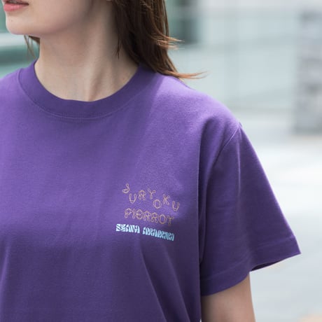 ジュウリョクピエロ　オークス勝利記念グッズ グラフィカルTシャツAパターン（紫/Purple）
