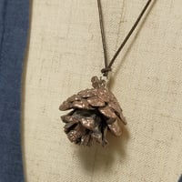 【S様ご注文作品】松ぼっくりのネックレス
