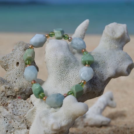 〈幸せの芽を育て、豊かな未来をひらく〉 Green Bloom ブレスレット