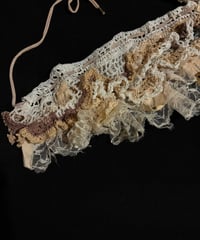 Vintage-style lace detachable collar