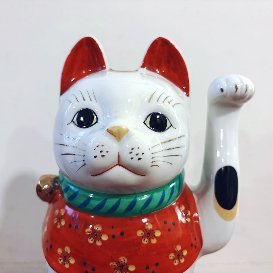 瀬戸焼『赤絵招き猫』 | 象々の郷土玩具