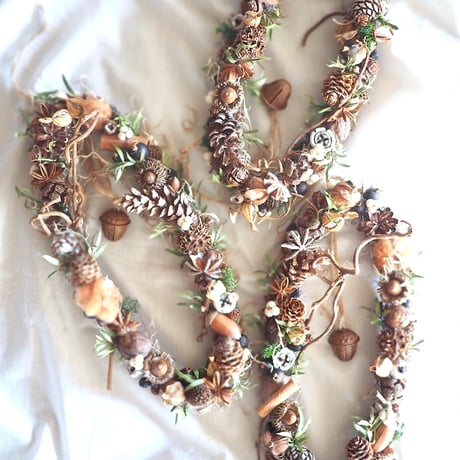 木の実のオーバルリース