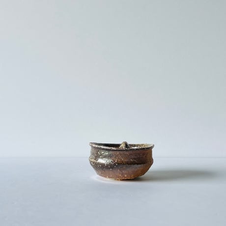 KYー3 小島陽介　信楽たぬきぐい呑 Yosuke Kojima – Shigaraki Tanuki Guinomi