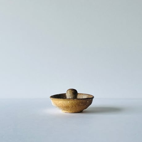 KYー4 小島陽介　信楽たぬきぐい呑 Yosuke Kojima – Shigaraki Tanuki Guinomi
