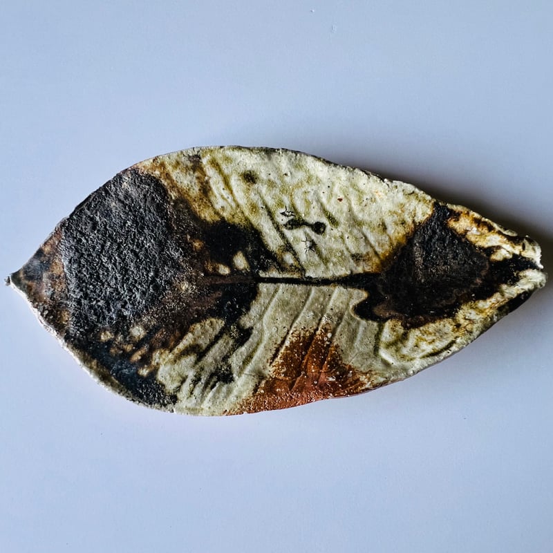 T−188 辻村史朗 伊賀葉皿 共箱後日発送 Shiro Tsujimura Leaf-Sha