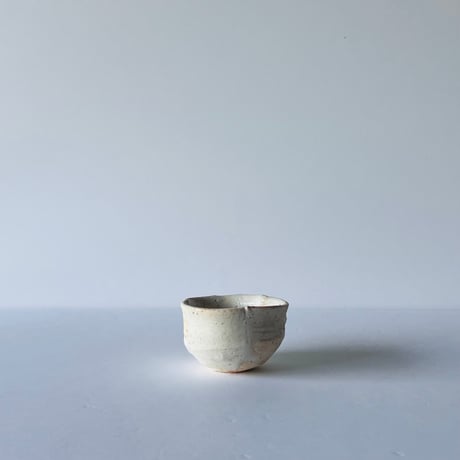 T−162 辻村史朗　志野輪花ぐい呑　共箱後日発送  Shiro Tsujimura – Shino Rinka  Guinomi