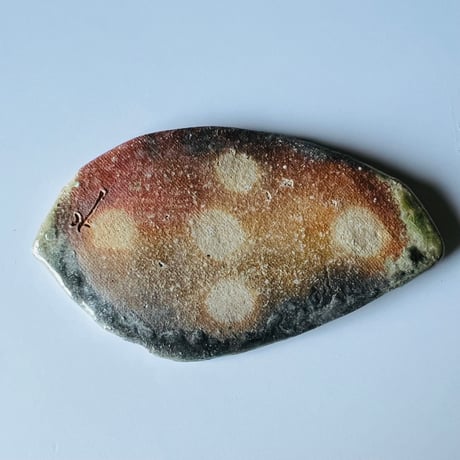 Fー38 古谷和也　信楽葉皿　    Kazuya Furutani – Shigaraki Leaf Plate