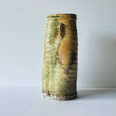T−155 辻村史朗　伊賀花入　共箱後日発送  Shiro Tsujimura – Iga Flower Vase