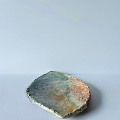 Fー38 古谷和也　信楽葉皿　    Kazuya Furutani – Shigaraki Leaf Plate