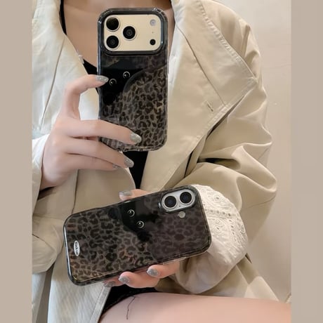 CUTECASE オーロラ豹柄 黒猫イラスト iPhone18Pro/18ProMaxケース 個性的トレンド レオパード iPhone17/16/15カバー オーロラ光沢 大人可愛いCM6817