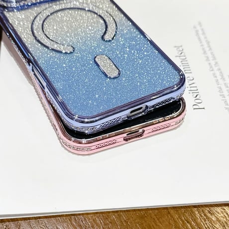CUTECASE MagSafe対応 ラインストーン iPhone18Proケース グラデーションラメiPhone18Promax/17Pro/16ケース カメラ保護レンズ一体型 CM6816