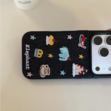CUTECASE 立体刺繍×デニム iPhone18Pro/18ProMax アニマル iPhone17/16/15カバー レトロ可愛い 高級感 耐衝撃CM6828