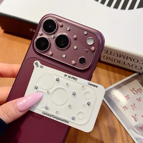 CUTECASE  カメラ保護カバー キラキラお花ラインストーン付き iPhone18Pro/18ProMax ラメ入り レンズ保護フイルム 傷防止＆おしゃれ CM6865