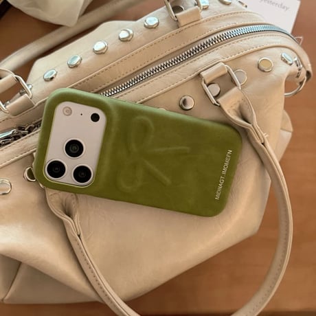 CUTECASE 立体エンボスリボン iPhone18Pro/18ProMaxカバー スエード調 レザー iPhone17/16Pro/15ケース くすみカラー 衝撃吸収 秋冬トレンド CM6838