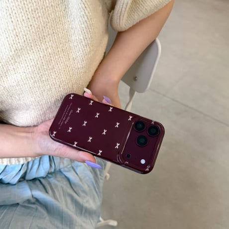 CUTECASE バーガンディ リボン柄 iPhone18Pro/18ProMaxケース オトナ可愛い 艶感 iPhone17/16/15カバー トレンドファッションCM6829