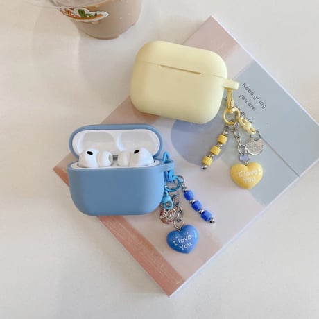 CUTECASE シリコン AirpodsPro3ケース ハートキーホルダー付 Airpods4/3カバー pro2/Pro1ケース 充電口カバー付 可愛い 指紋防止CM6586